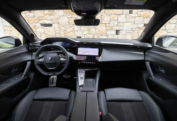  Review Peugeot E-408 (facelift 2026) - eerste test AutoGids