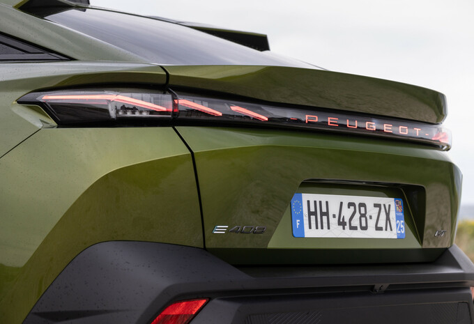 Review Peugeot E-408 (facelift 2026) - eerste test AutoGids