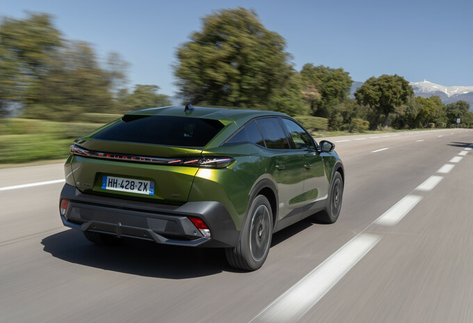  Review Peugeot E-408 (facelift 2026) - eerste test AutoGids