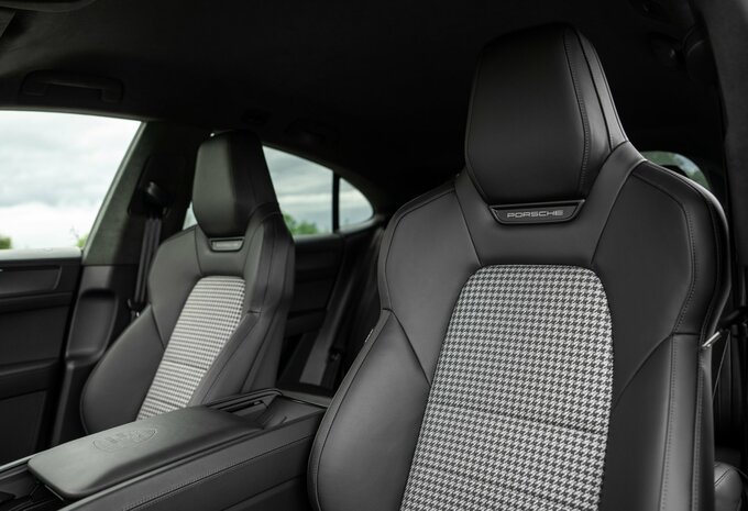 Review Porsche Cayenne S Coupé Electric