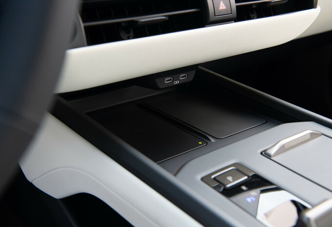 Lexus ES (2026) – L'hospitalité japonaise #26