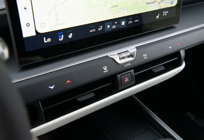 Lexus ES (2026) – L'hospitalité japonaise #20