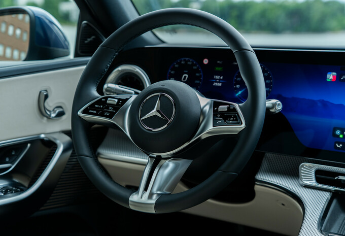 Review Mercedes C 400 4MATIC (2026) – Mini S-Klasse #17