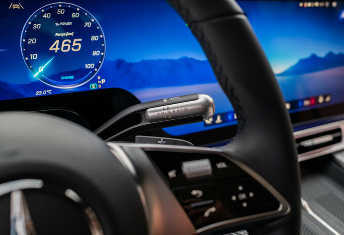Review Mercedes C 400 4MATIC (2026) – Mini S-Klasse #15