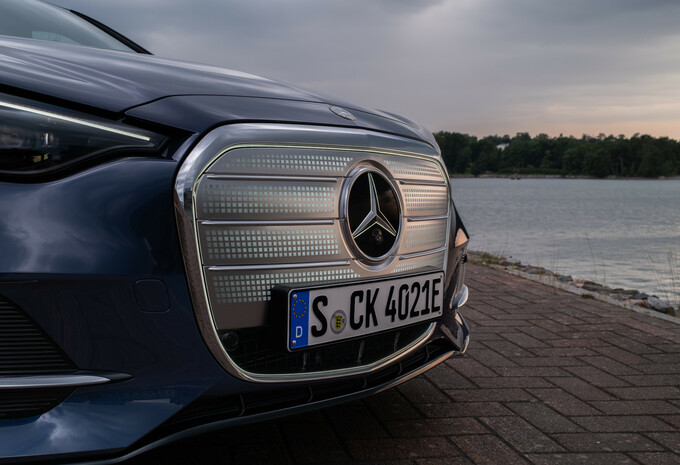 Review Mercedes C 400 4MATIC (2026) – Mini S-Klasse #8