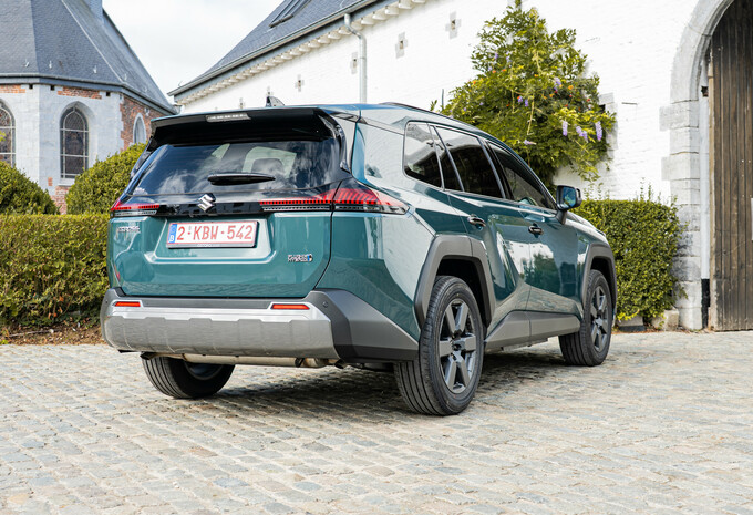 Review Suzuki Across (2026) - eerste test AutoGids