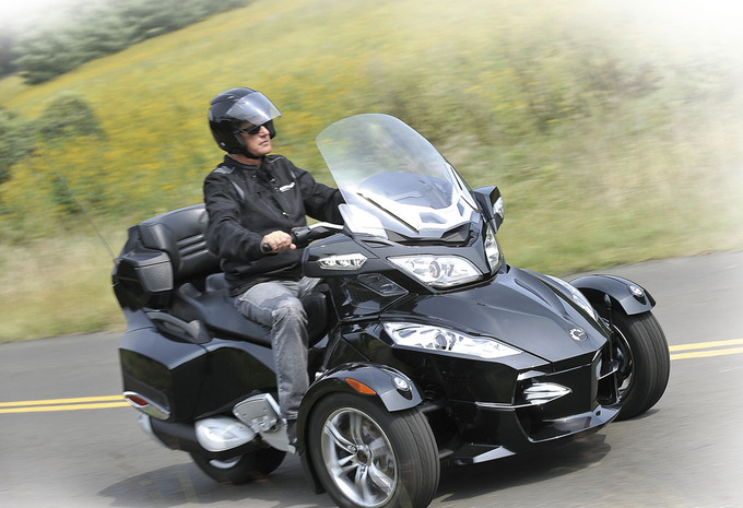 Bombardier Can-Am Spyder RT Roadster #1