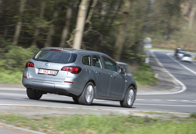 Opel Astra Sports Tourer 1.6 CDTI 136 #1