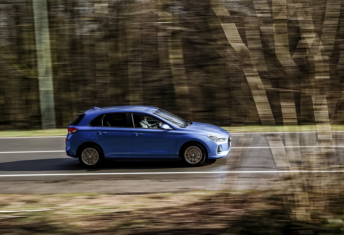 Hyundai i30 1.0 T-GDi : Netjes in de rij #4